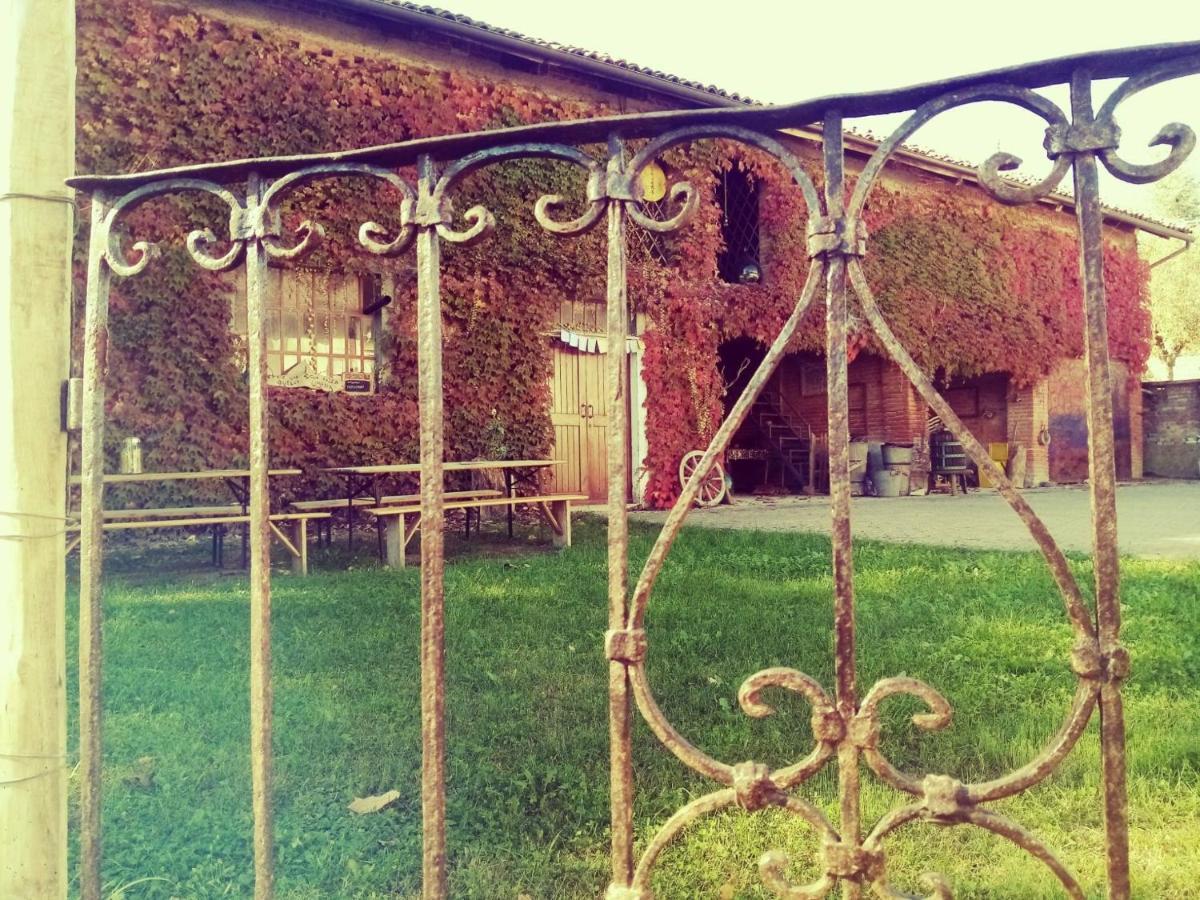 Casa Delle Foglie Sussurranti Villa Asti Exterior photo