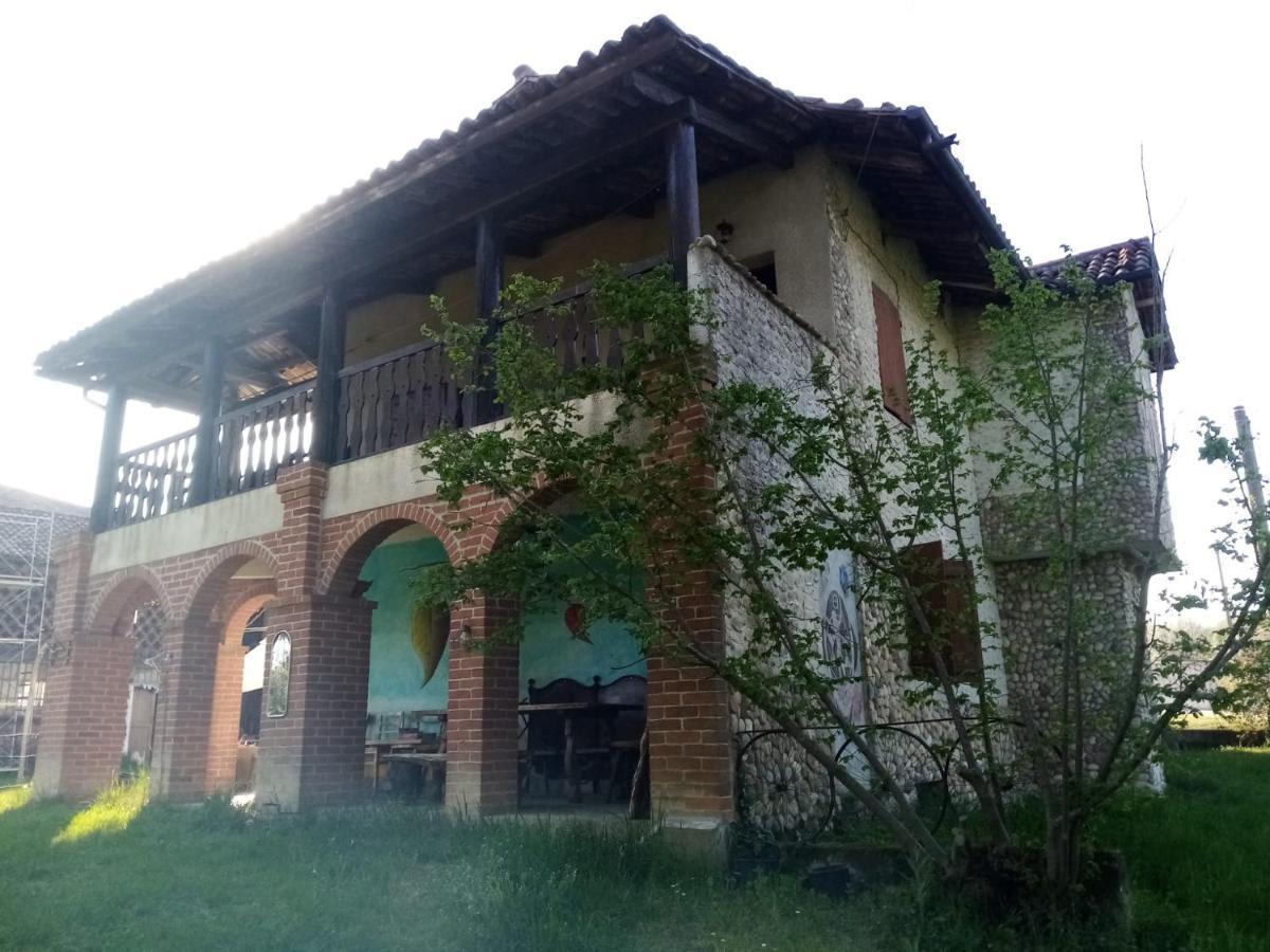 Casa Delle Foglie Sussurranti Villa Asti Exterior photo